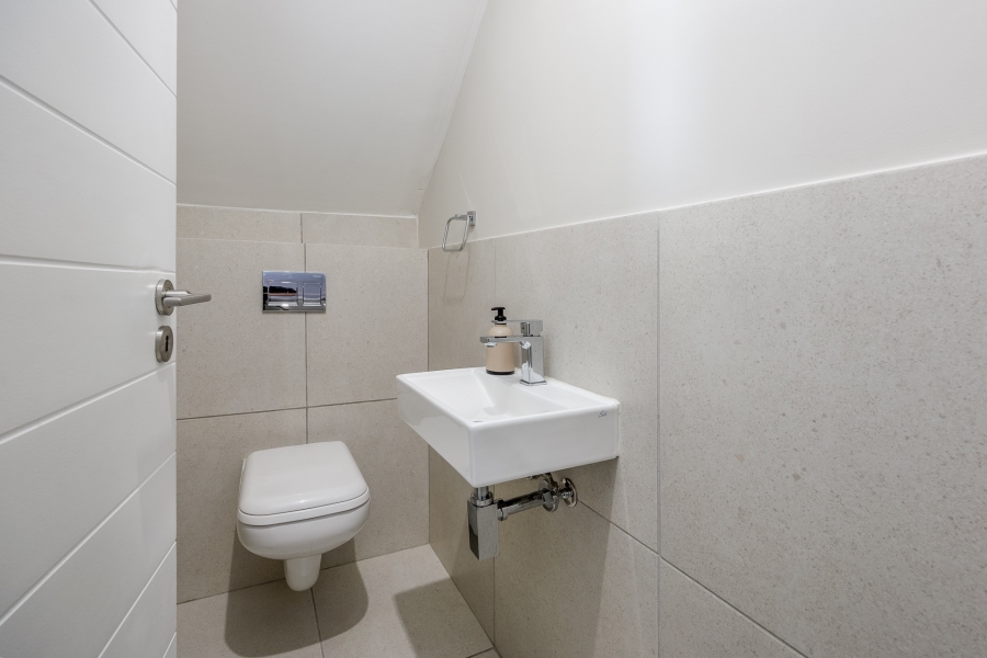 3 Bedroom Property for Sale in Haasendal Western Cape